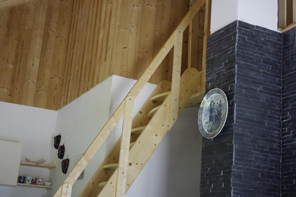 Huettenflair-Mosel Ferienwohnung Enkirch Ngoại thất bức ảnh