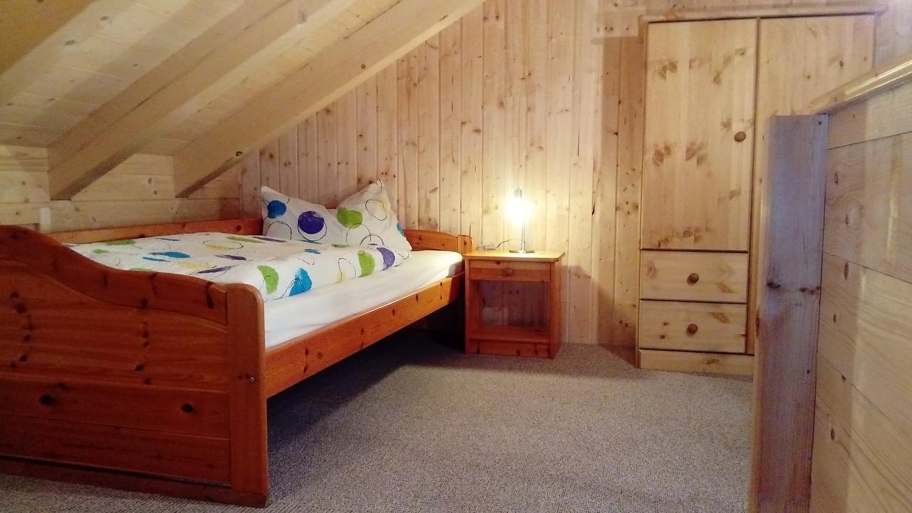Huettenflair-Mosel Ferienwohnung Enkirch Ngoại thất bức ảnh