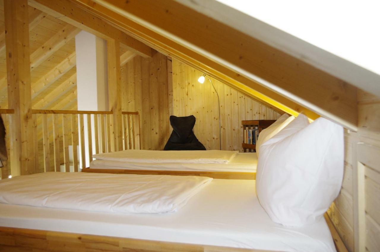 Huettenflair-Mosel Ferienwohnung Enkirch Ngoại thất bức ảnh